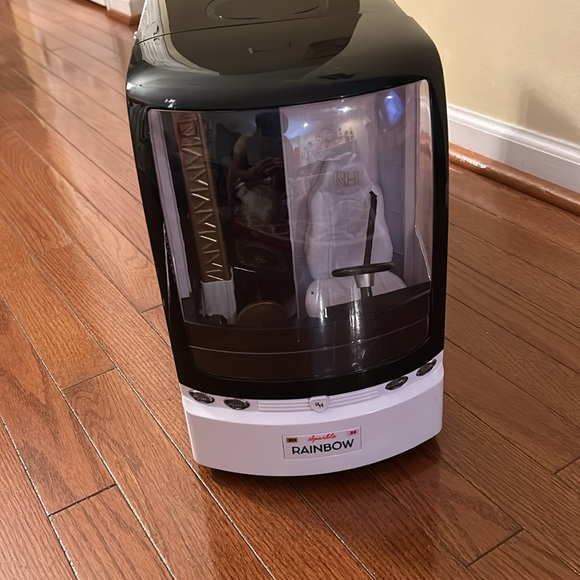 Rainbow High Working Stage Lights Vision World Tour Bus & Stage 4-in-1 Deluxe - Picture 2 of 11